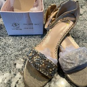 Kate Whitcomb wedding shoes
